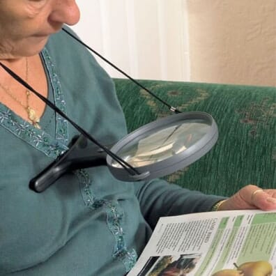 Hands-Free illuminating Magnifying Glass