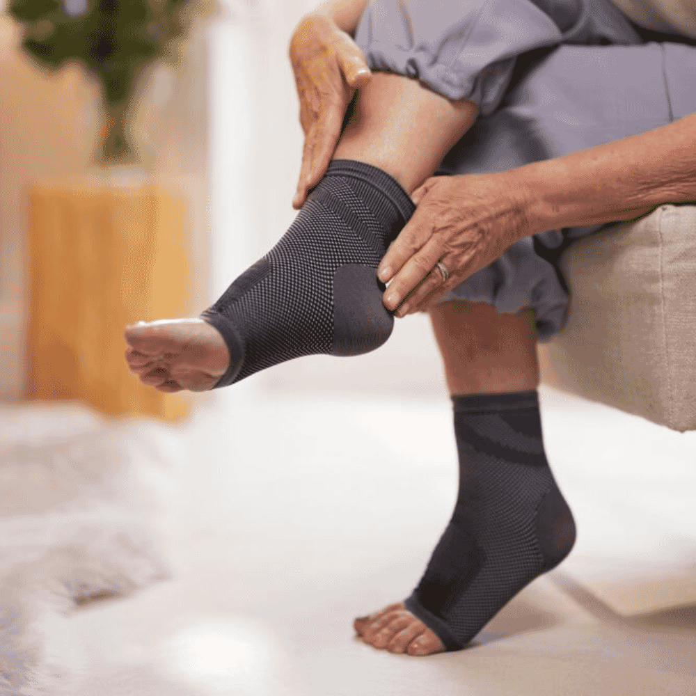 1pk plantar fasciitis sleeve in use