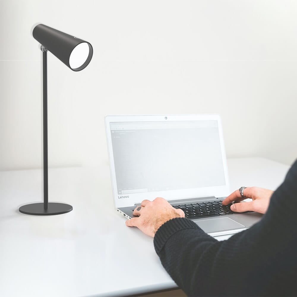 5 in 1 rechargeable led light in use