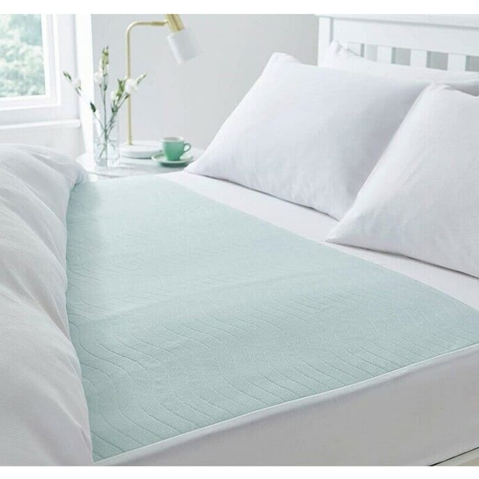 absorbent reusable bed pad 85 x 150cm with tucks