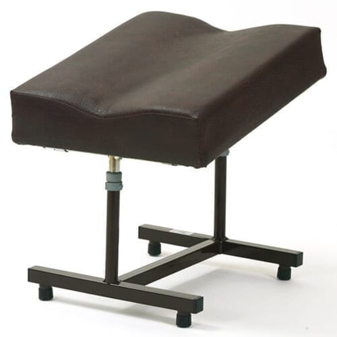 adjustable moulded leg rest