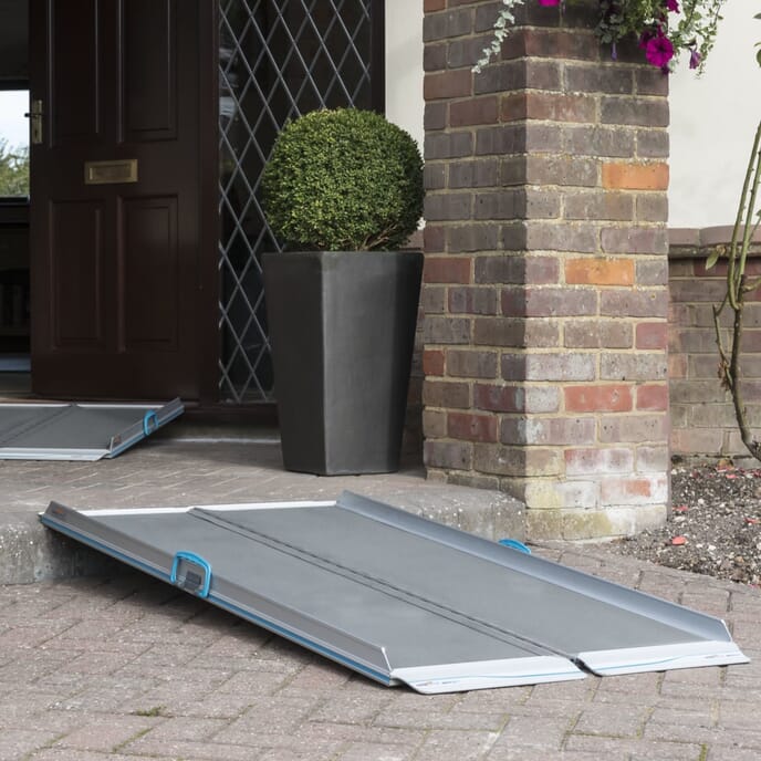 aerolight xtra portable folding wheelchair ramp 180cm