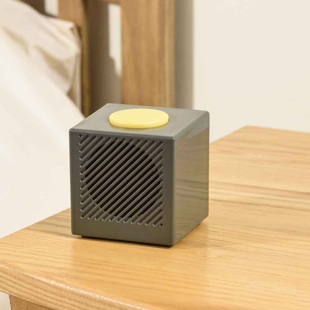 announcing cube clock detail