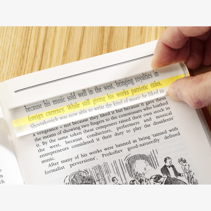 bar magnifier with yellow reading line