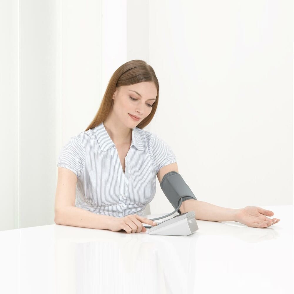 beurer bm35 automatic blood pressure monitor in use