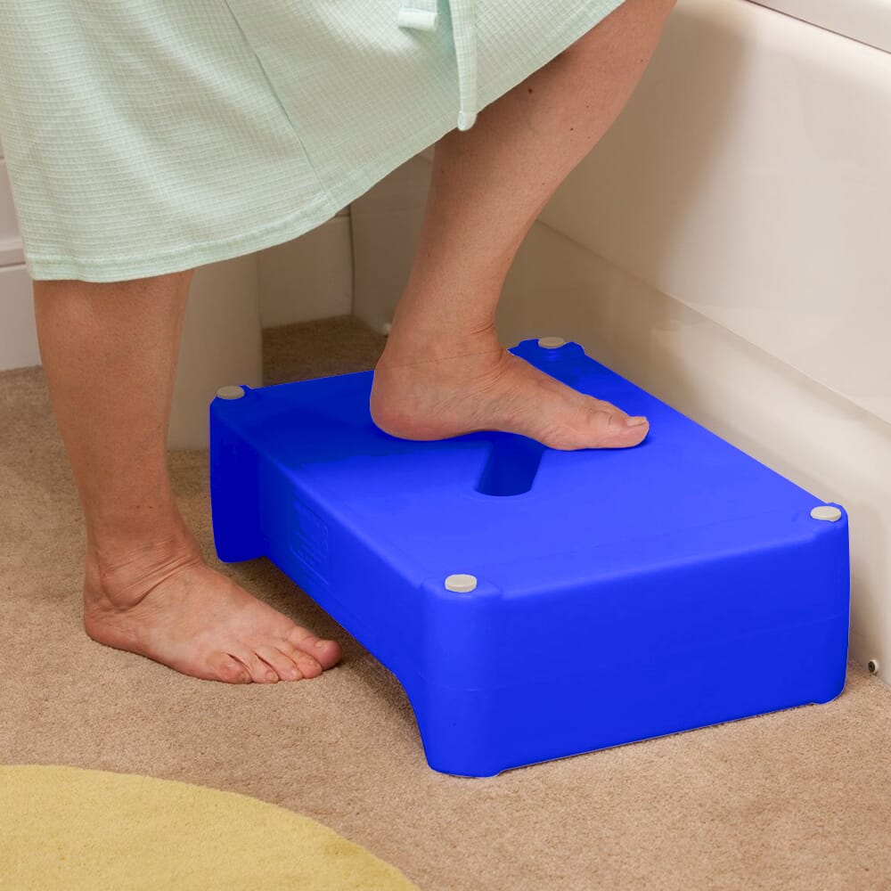 blue ashby bath step lifestyle