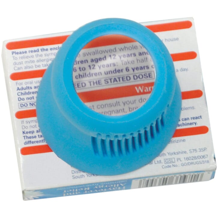 bottle opener and magnifier magnifying