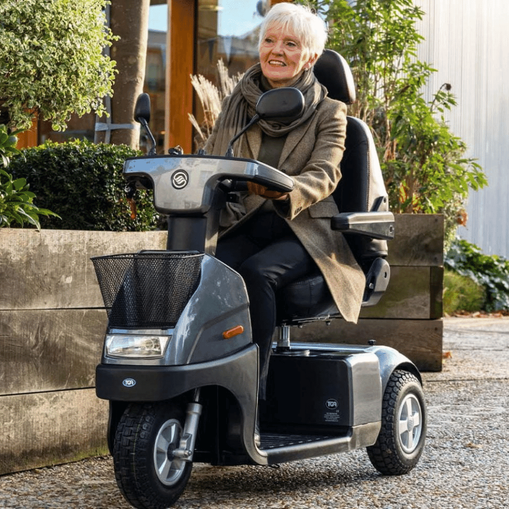 breeze midi 3 wheel mobility scooter lifestyle