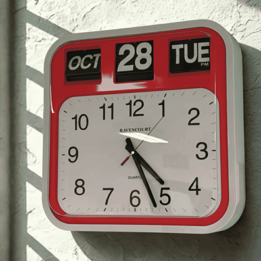 calendar wall clock red lifestyle