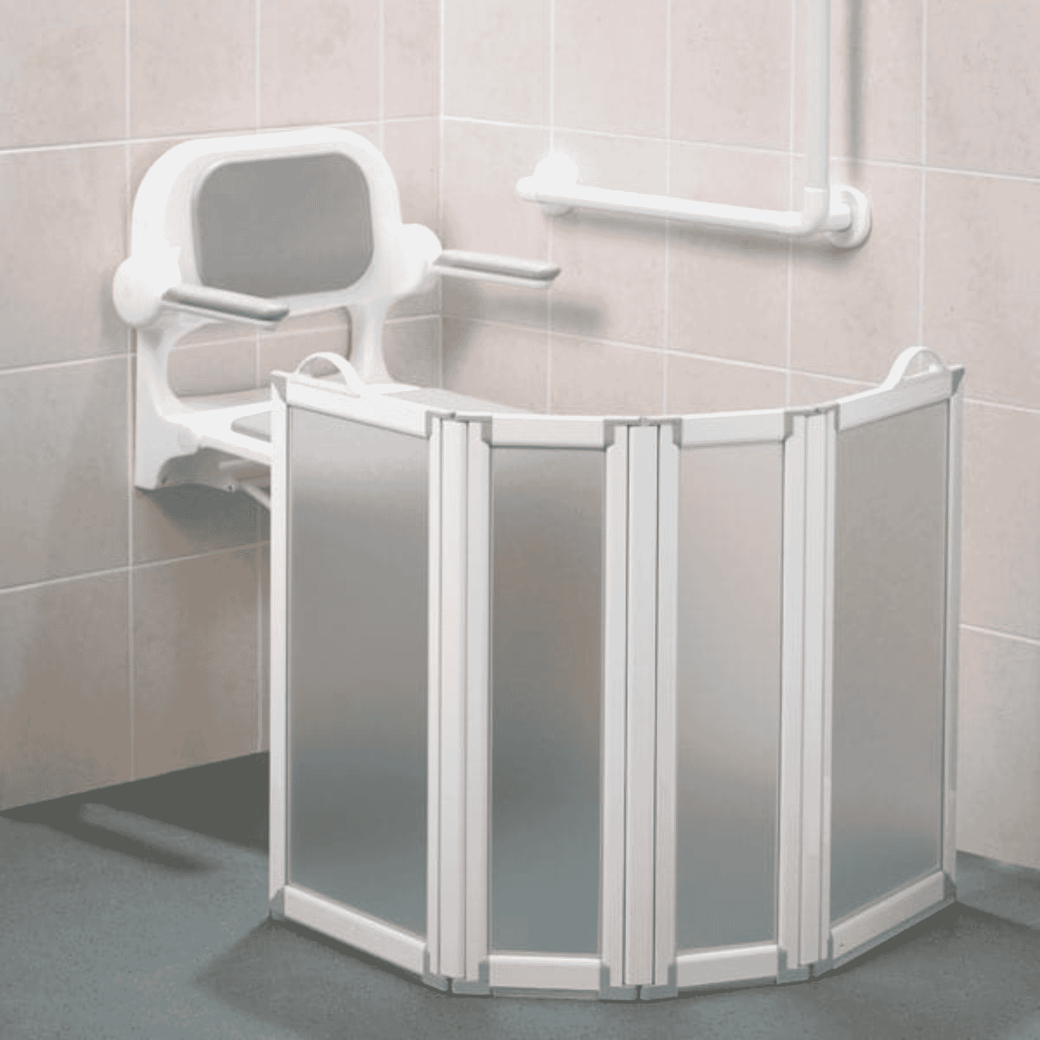 carerscreen handled travel shower screen in use