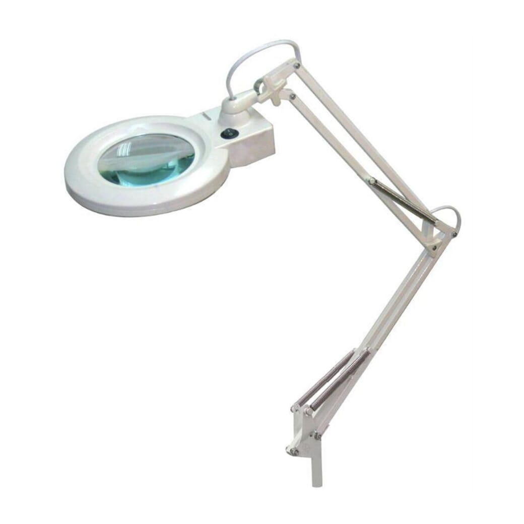 https://images.essentialaids.com/essentialaids/productImages/c/l/clip-on-halogen-magnifier1_1.jpg?w=1040&h=1040