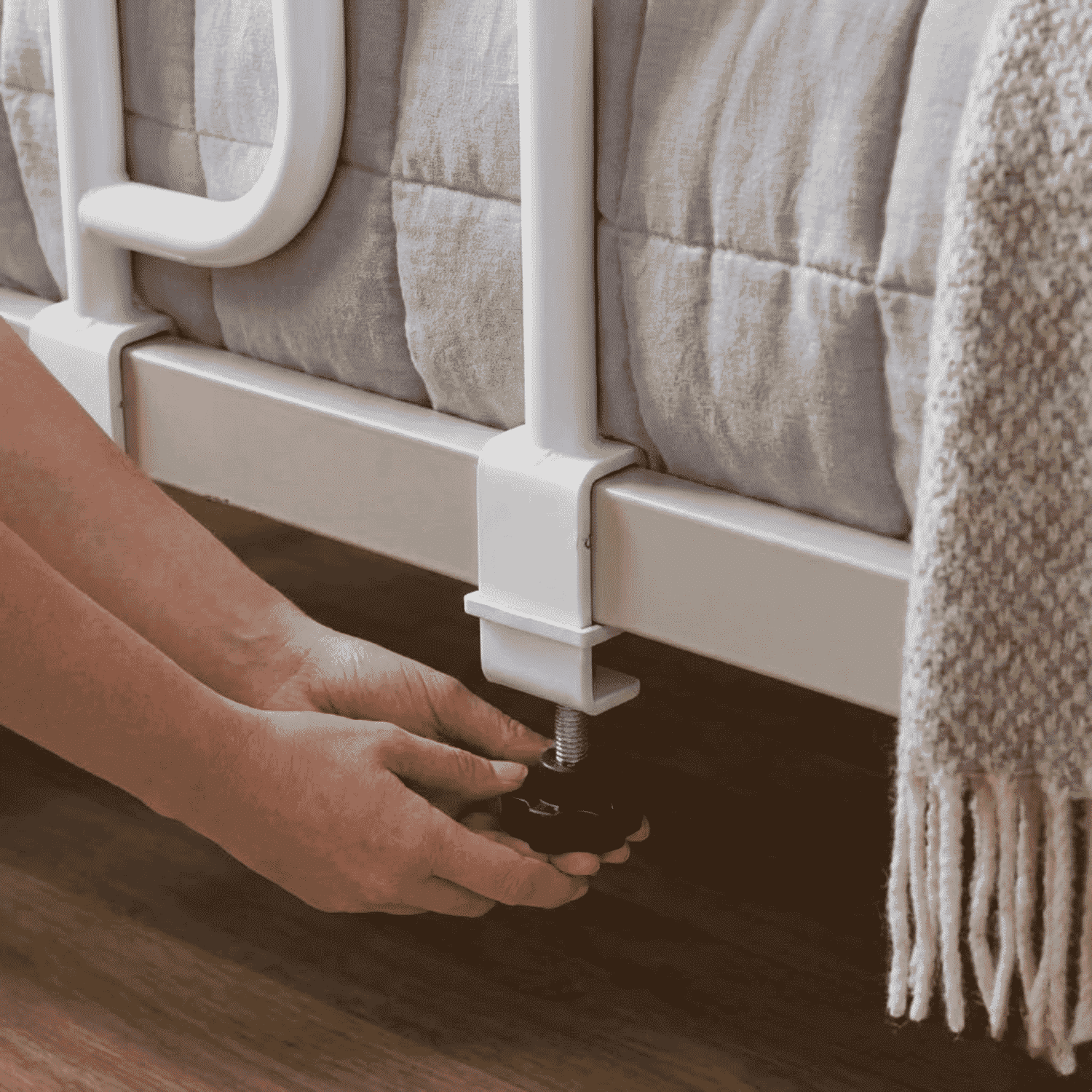 community bed grab handle install
