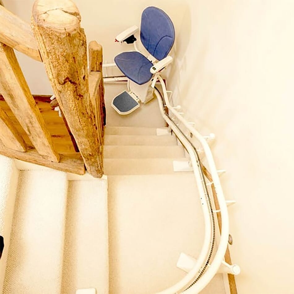 curved stairlift halfway up
