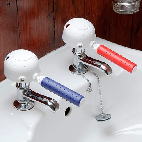 derby bath tap turners in use