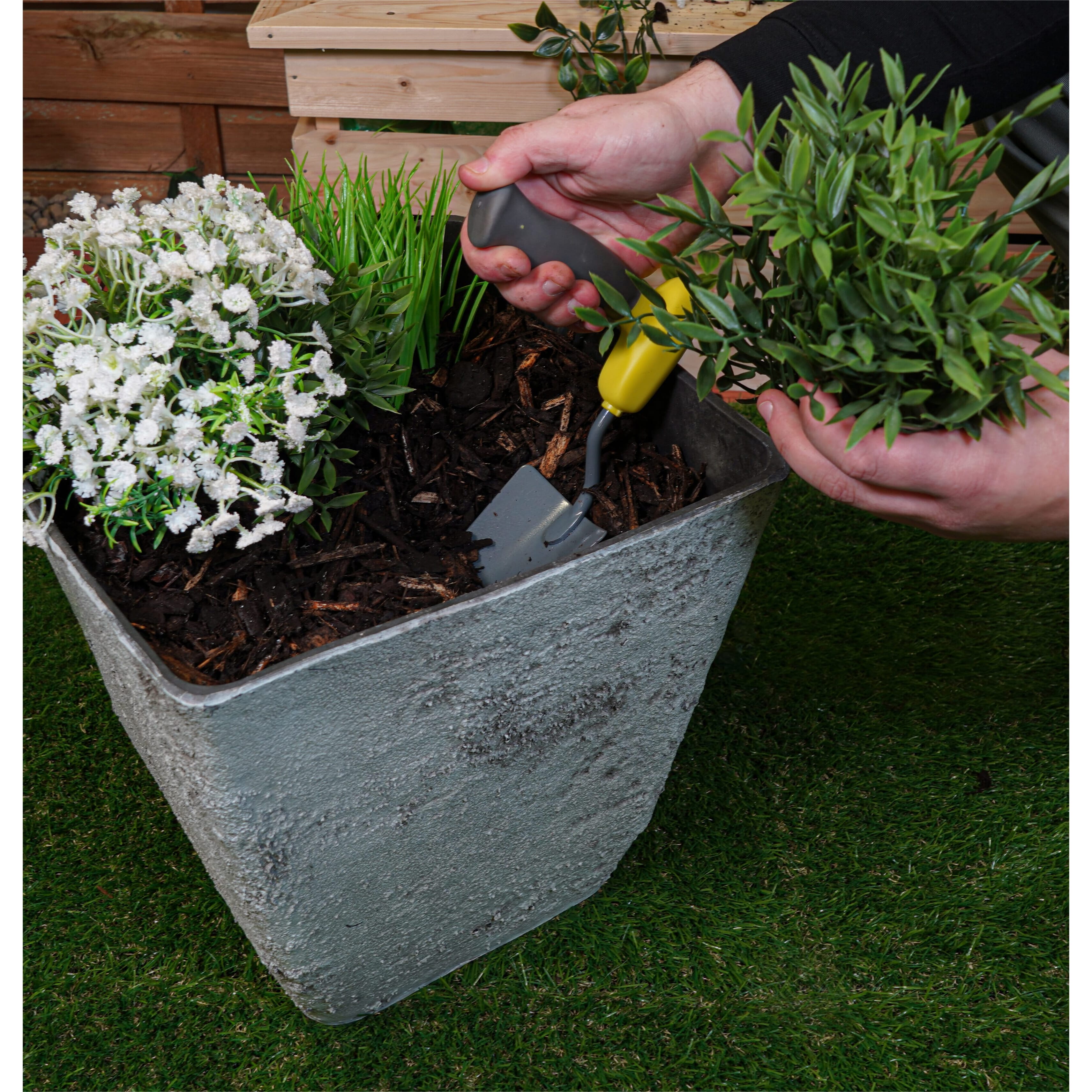 ergonomic handled gardening set trowel