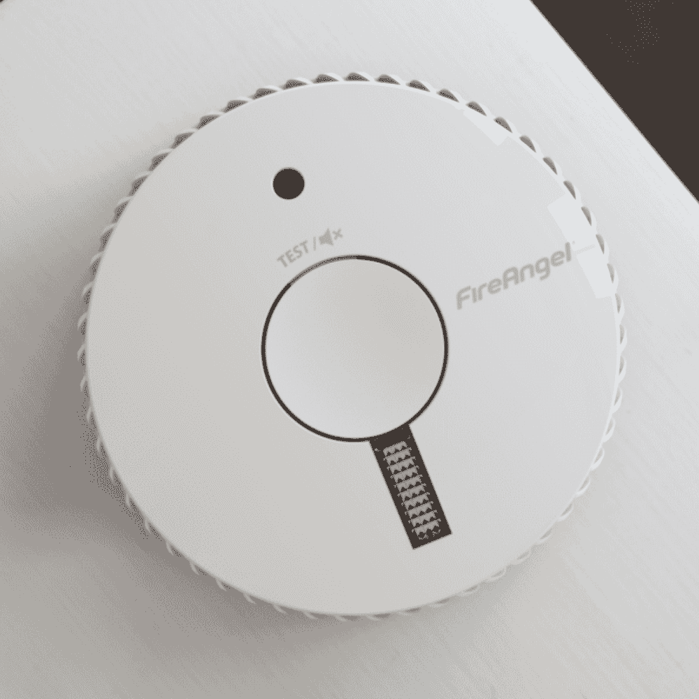 fireangel five year optical smoke alarm with escape light in situ