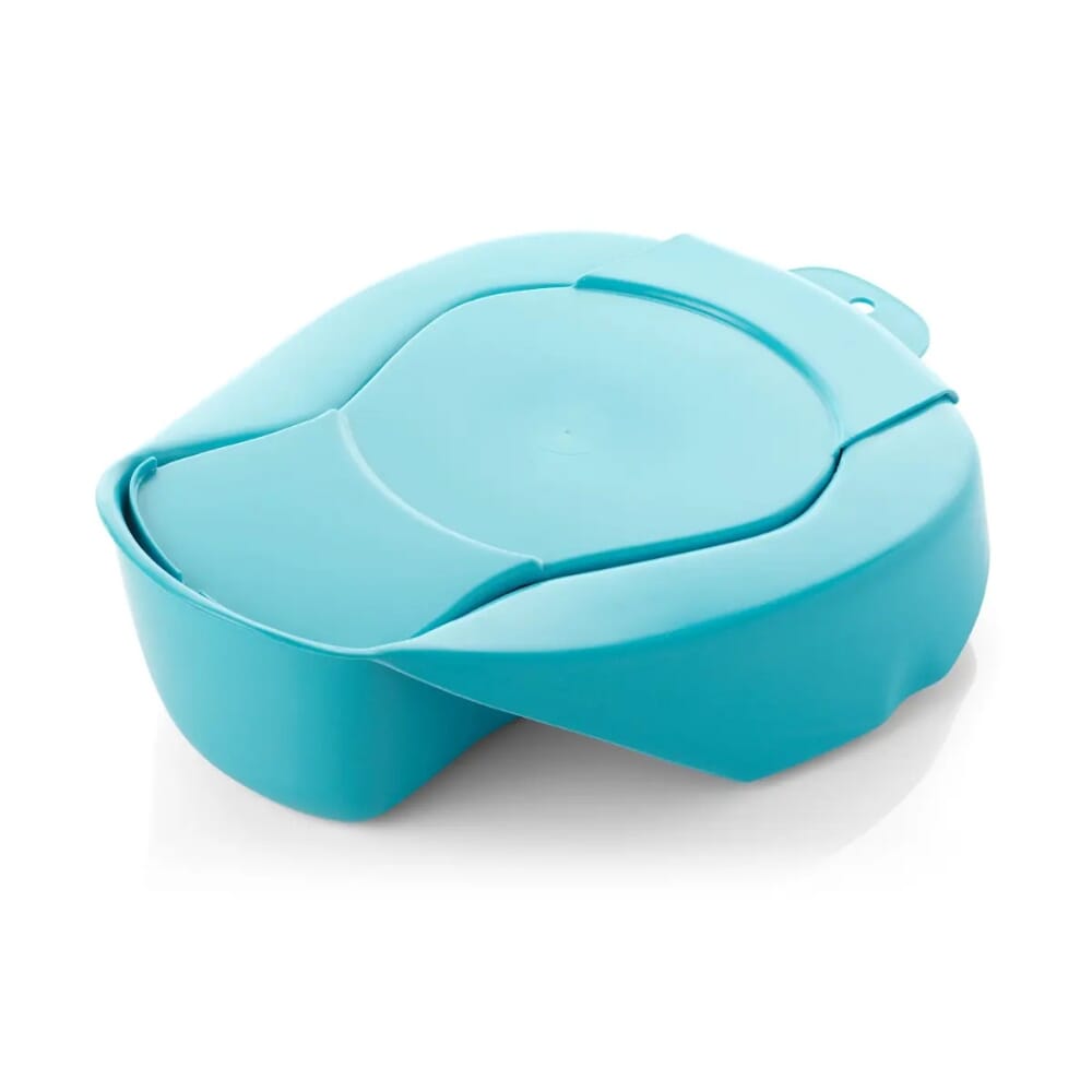 hospital bedpan with lid lid on