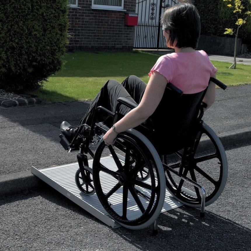 how to use the roll up wheelchair ramp