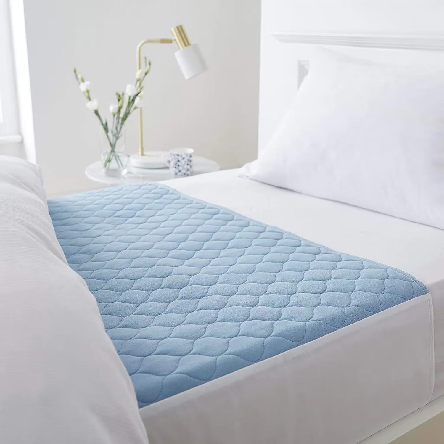 kylie bed pad 91x91cm blue