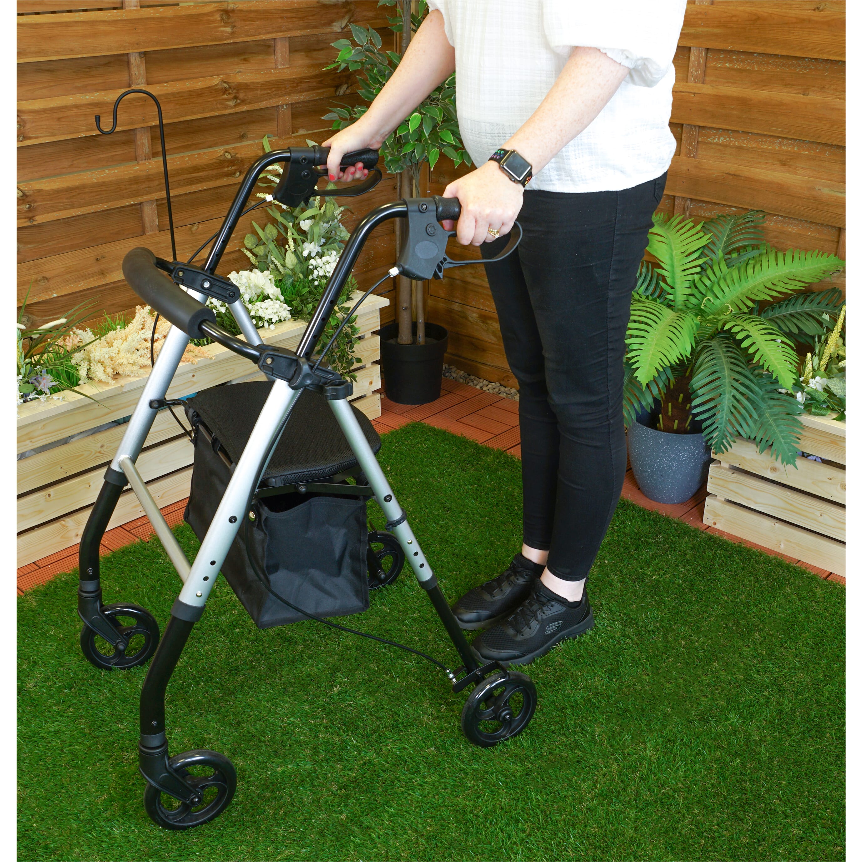 lightweight four wheeled rollator with seat 5