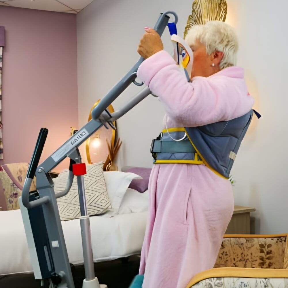 mackworth sa180 stand aid in use