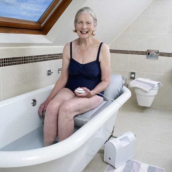 mangar bathing cushion with airflo 12