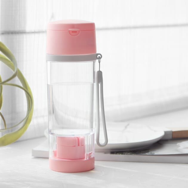 medi travel flask pink lifestyle