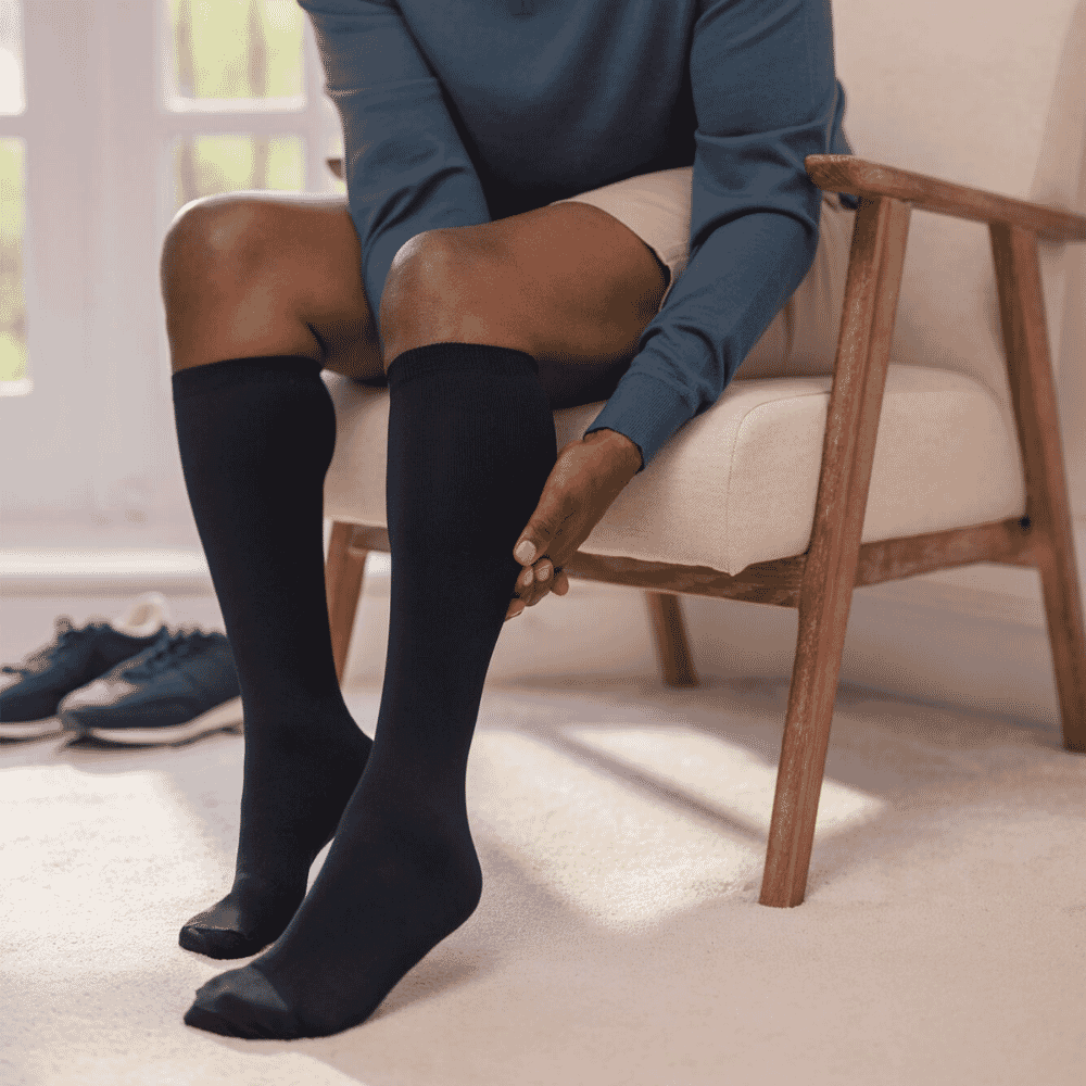 mens compression socks 2 pairs lifestyle