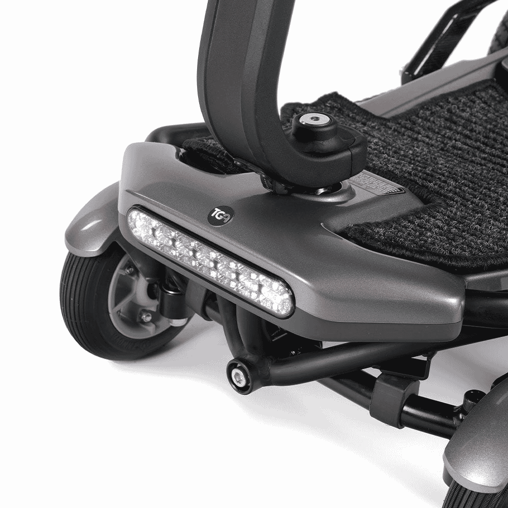 minimo autofold mobility scooter silver front light