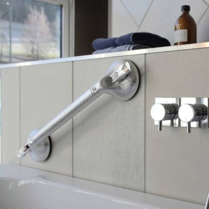 mobeli grab handle chrome