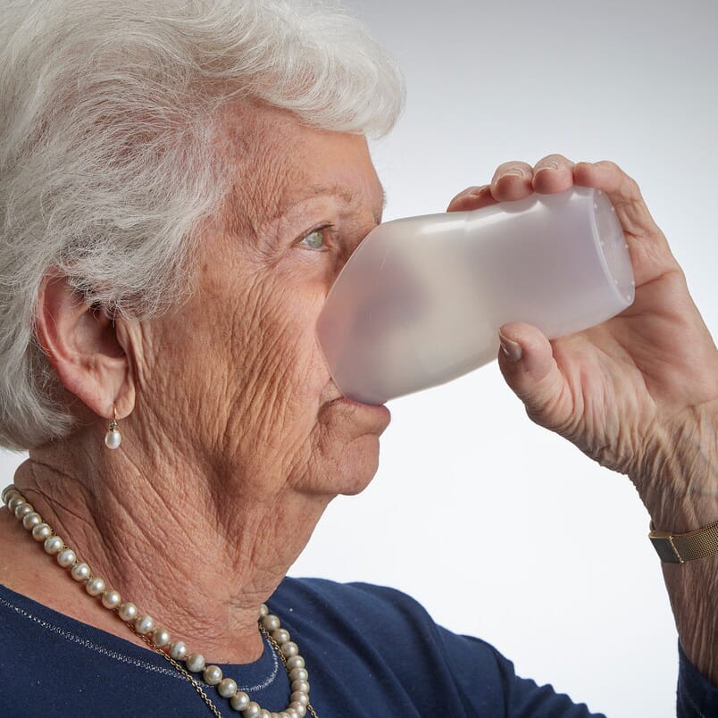 nosey cutout tumbler in action