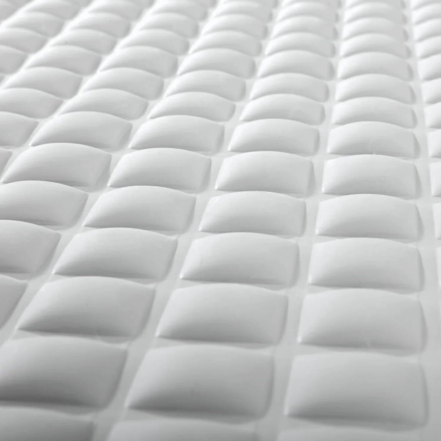 pressure relieving cushioned bath mat close up on air cells