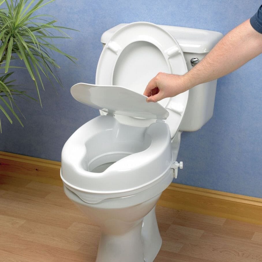 savanah raised toilet seat with lid lifestyle