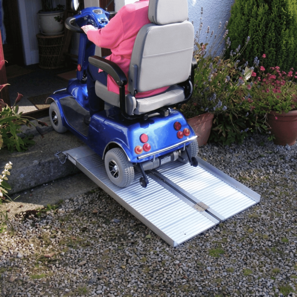 scooter suitcase ramp 4ft in use