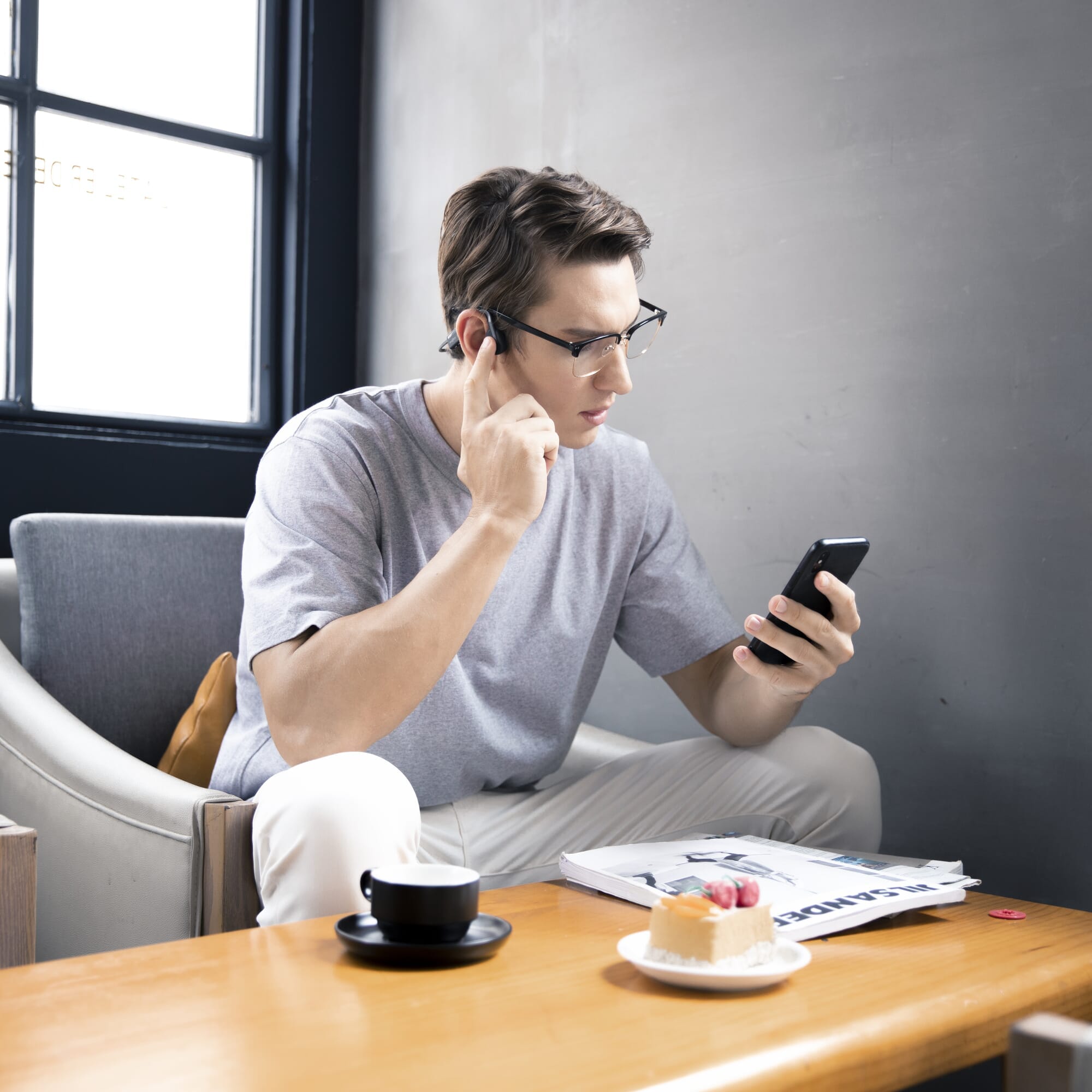 shokz openmove headphones mobile phone