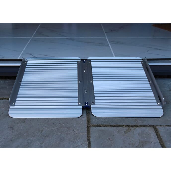 single fold aluminium suitcase ramp