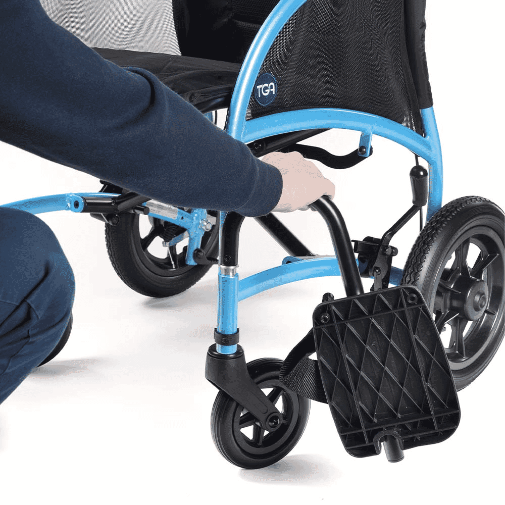 strongback self propelled wheelchair leg rests