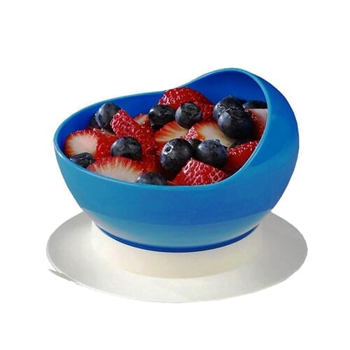 suction base scooper bowl in use