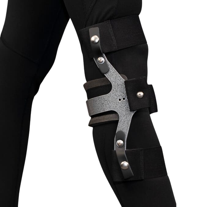 swedish knee cage on leg
