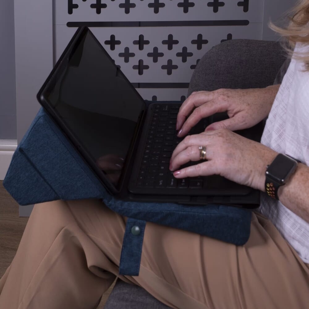 tablet pillow stand in use