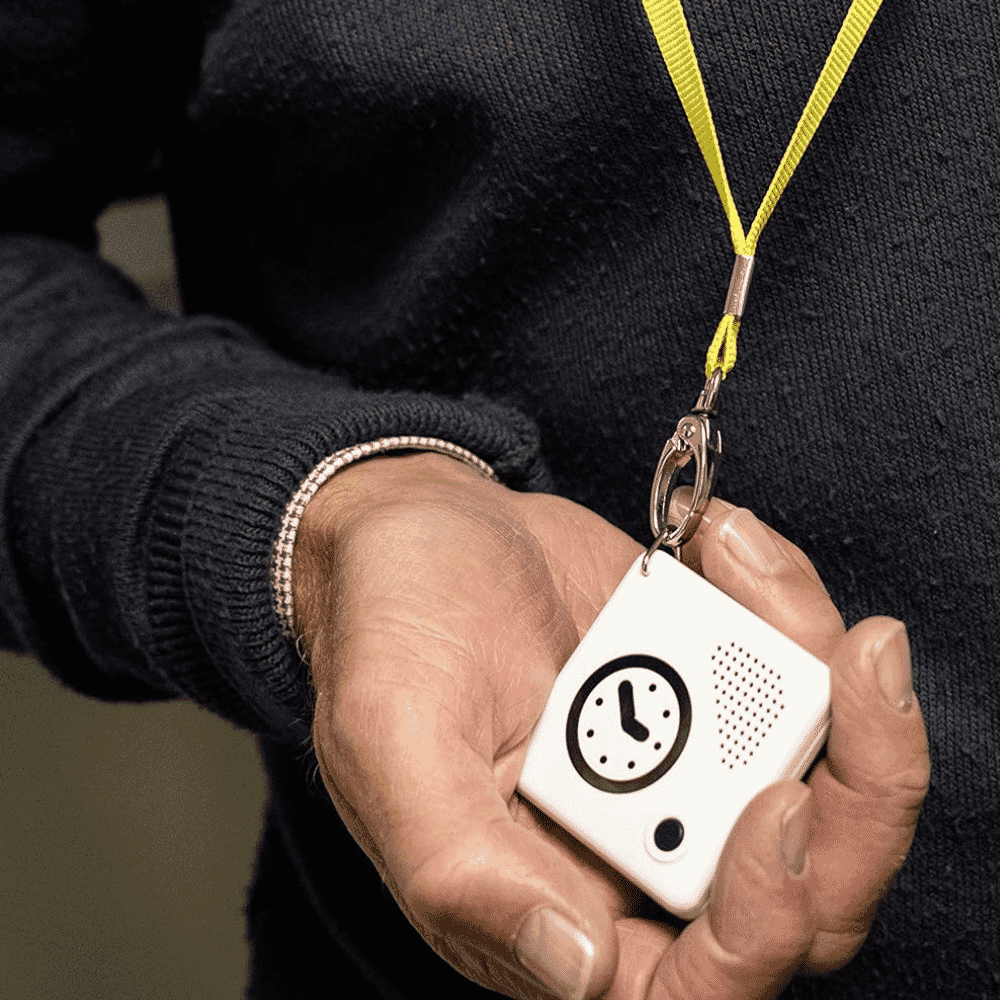 talking time pal clock in use