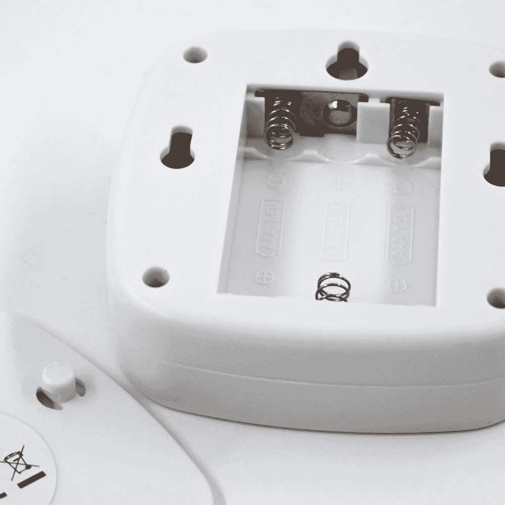 uni com sensor light twin pack batteries