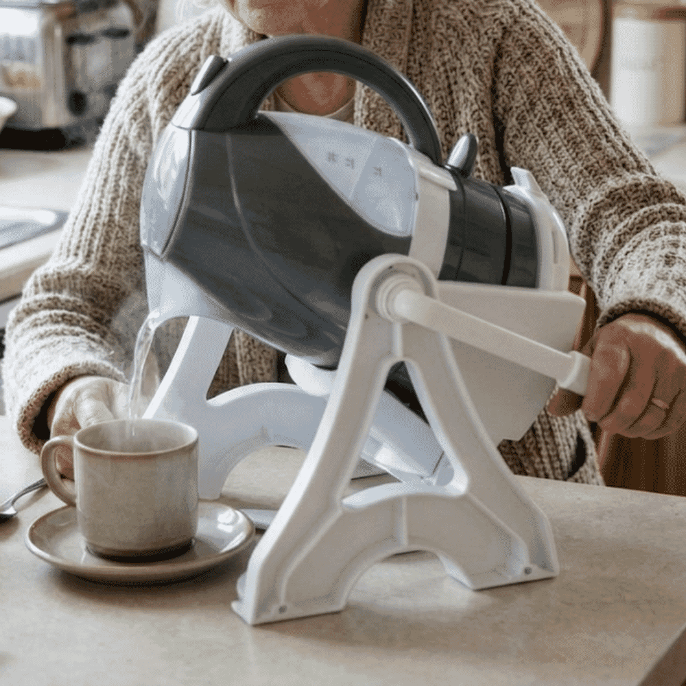 universal kettle tipper in use