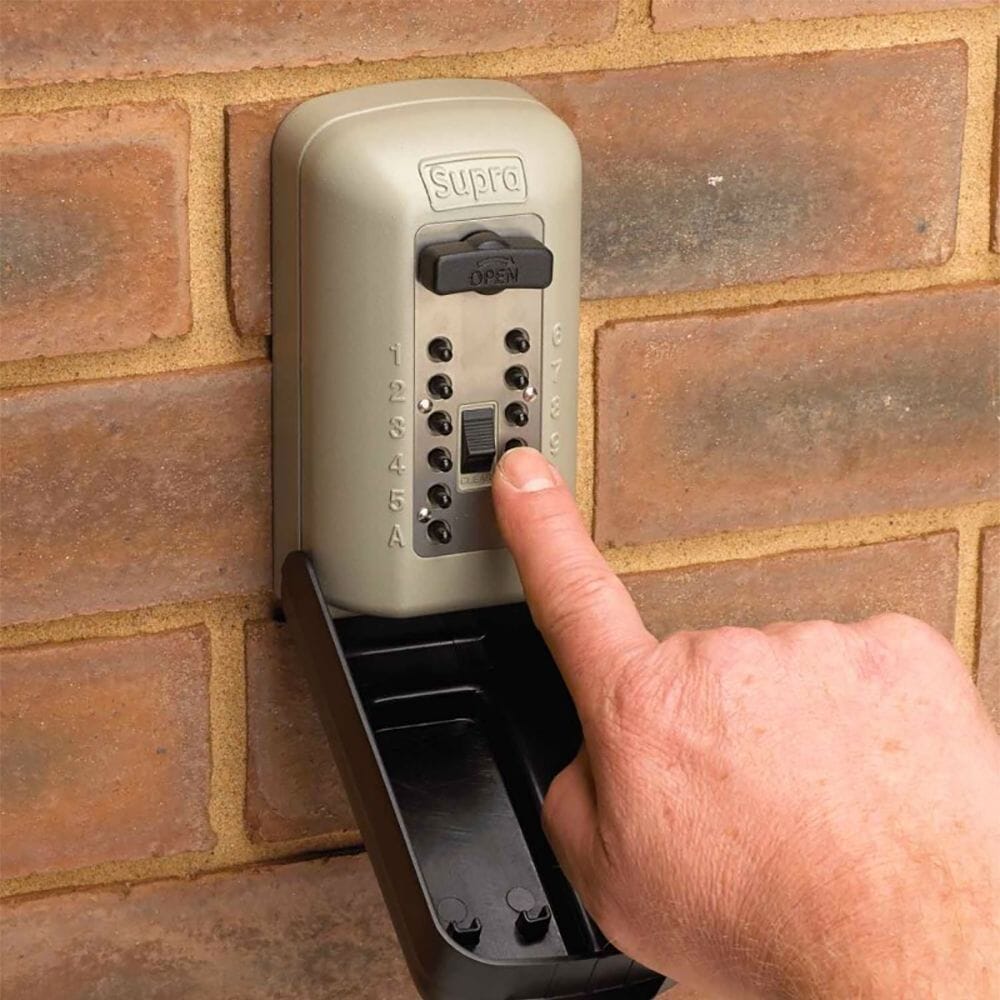 wall mounted c500 key safe