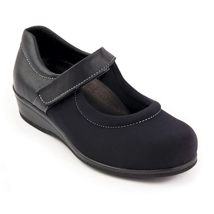 walmer ladies extra wide shoe1