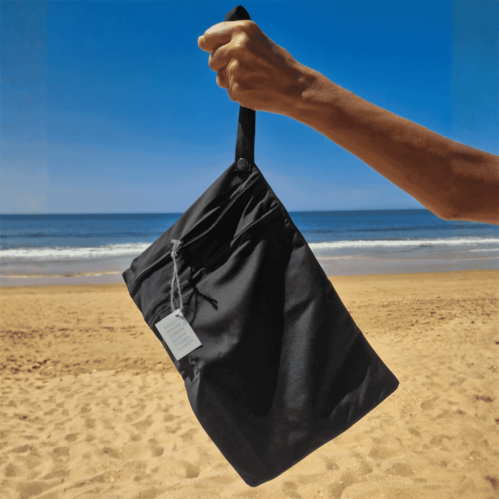 wet and dry swimwear bag black
