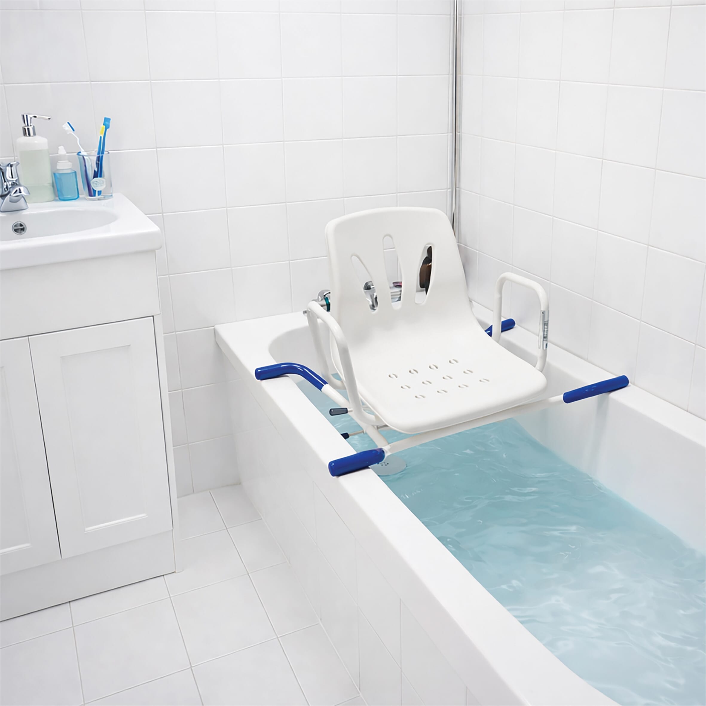 winchester swivel bather in use