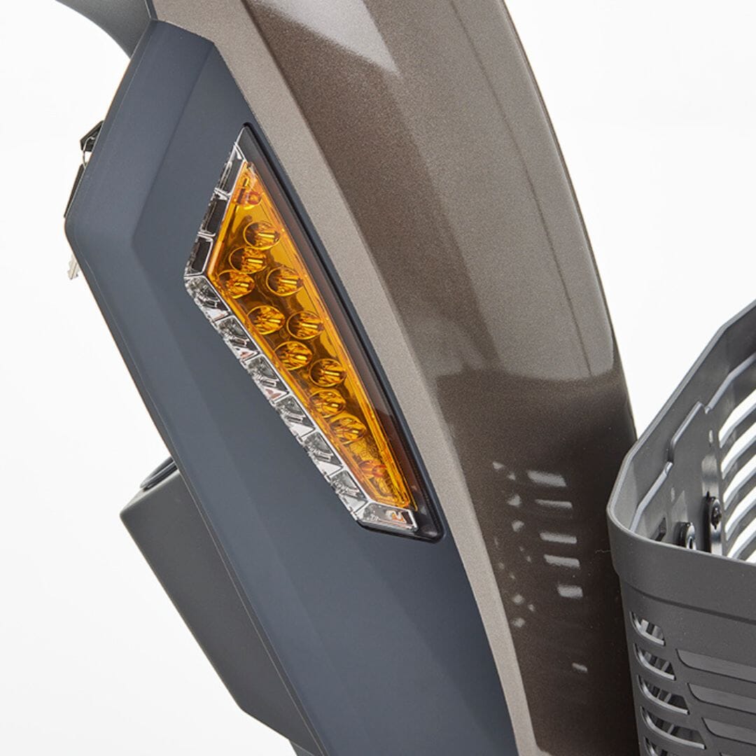 xcite li scooter bronze side light